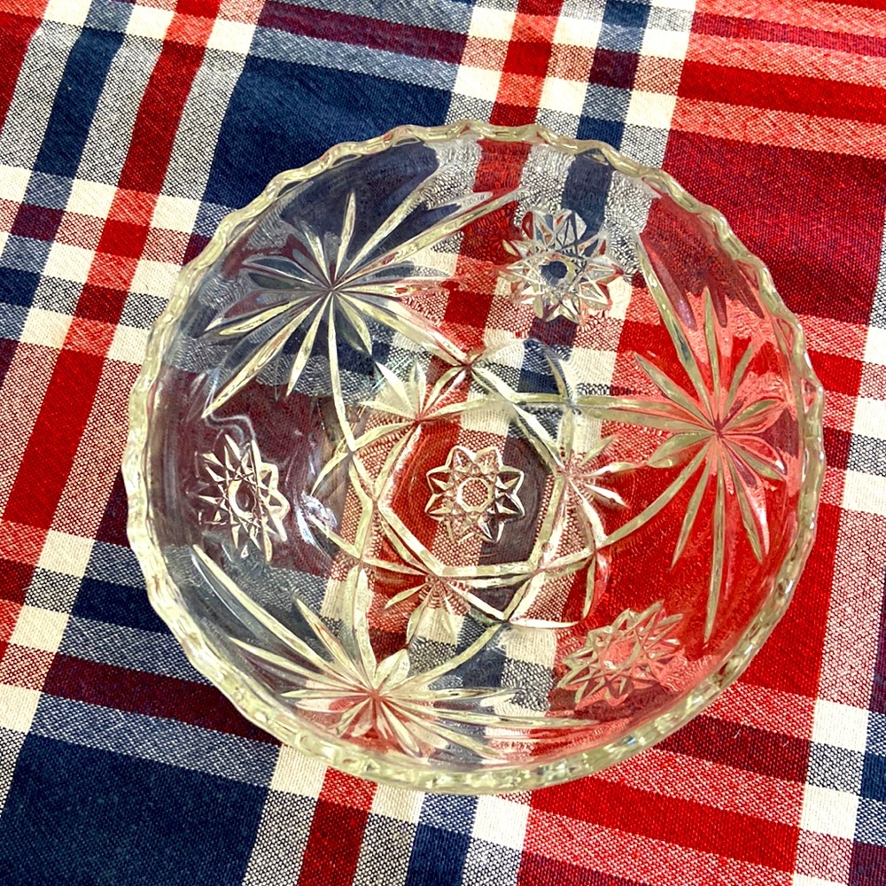 Vintage EAPG StarburstPatternAnchorHocking 5” inch Dip/Nuts
